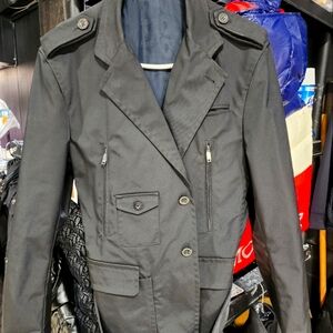 Gucci Black with Wide Lapels and Military-Inspired Shoulders With Belt